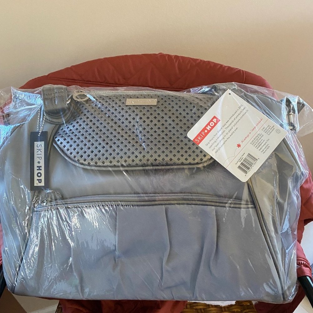 Skip and Hop Pewter Bag